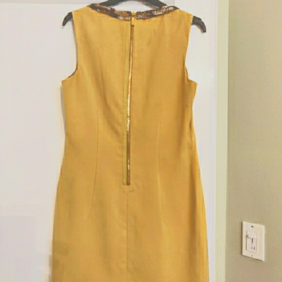 Tahari dress - Picture 4 of 8